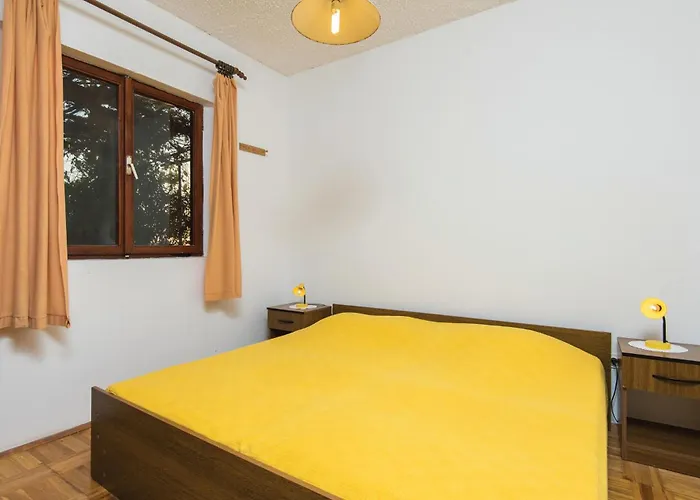 Three-bedroom In * Potomje