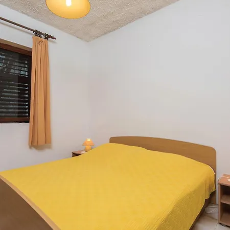 Three-bedroom In * Potomje