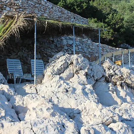 Holiday home Three-bedroom In Potomje